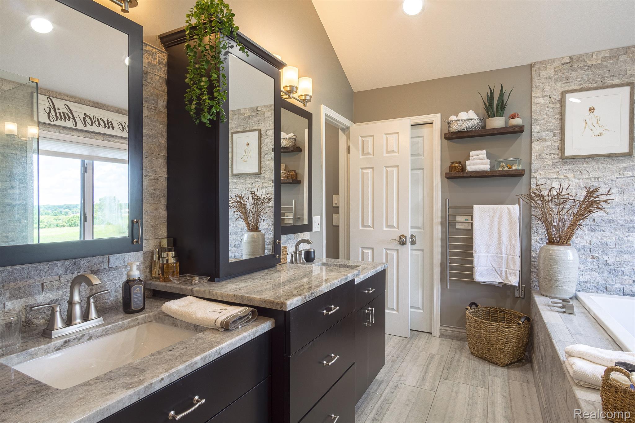 9327 Torrey Road Grand Blanc, MI 48439 - Photo 19 of 33 Gallery Image 19
