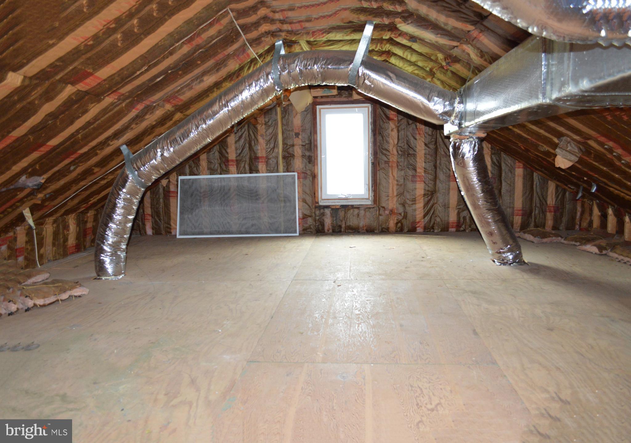 452 Uniontown Road Westminster, MD 21158 - Photo 19 of 28 Attic - view 2