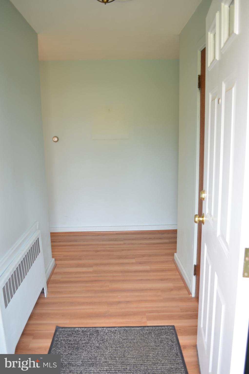 452 Uniontown Road Westminster, MD 21158 - Photo 2 of 28 Entrance