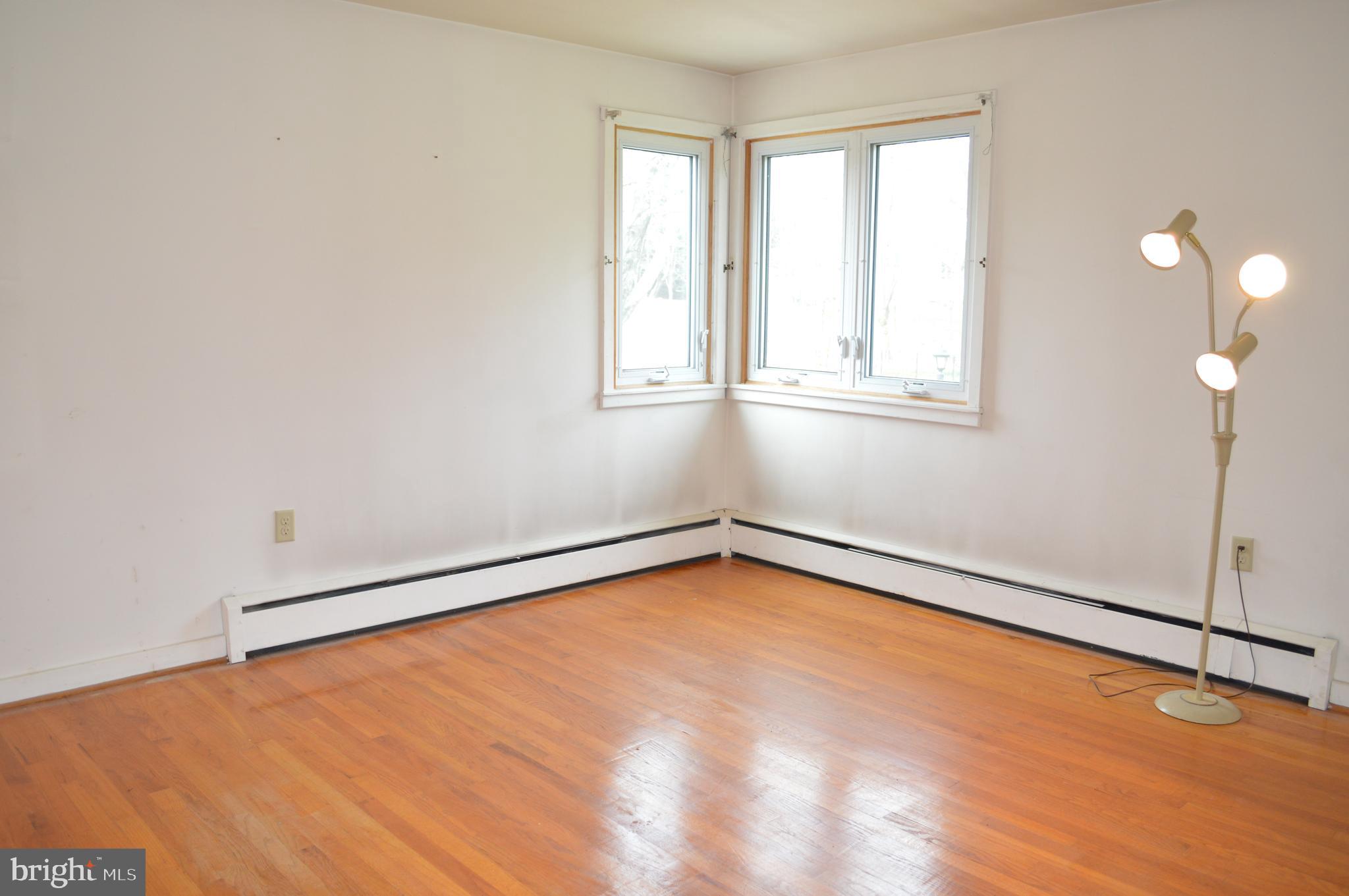 452 Uniontown Road Westminster, MD 21158 - Photo 9 of 28 Primary Bedroom