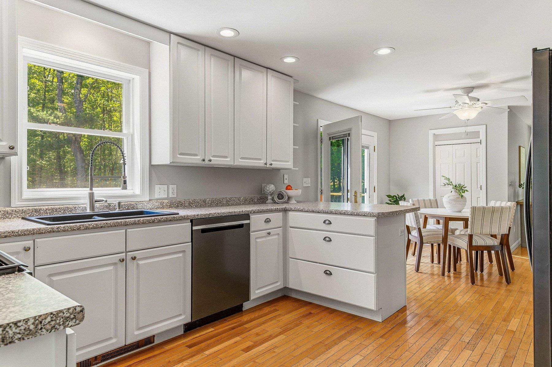 137 Ash Swamp Road Newmarket, NH 03857 - Photo 11 of 49 Gallery Image 11