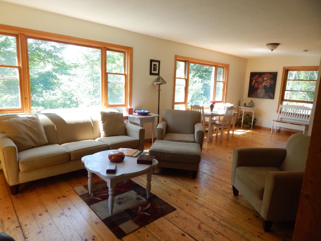 24 Ridgewood Hill Road Norwich, VT 05055 - Photo 5 of 26