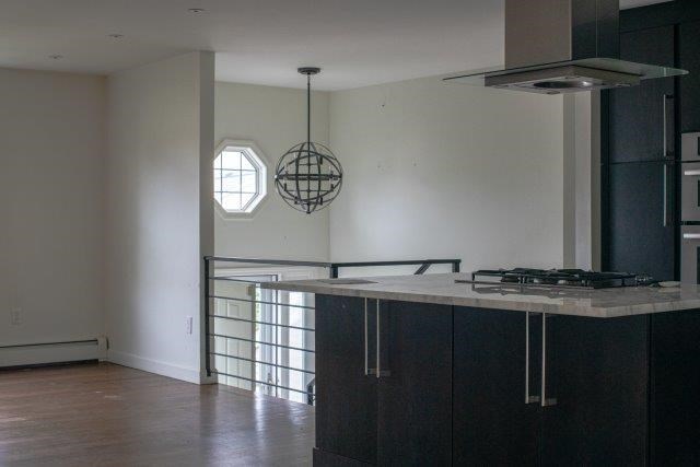 83 Whiting Street Cranston, RI 02920 - Photo 4 of 20