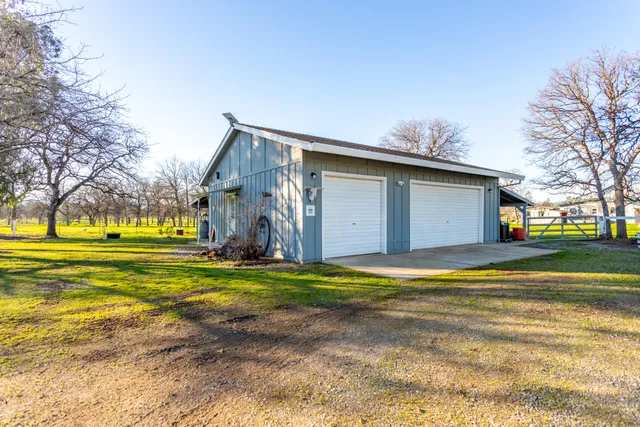 $400,000 | 11670 Homestead Lane, Redding, CA 96003