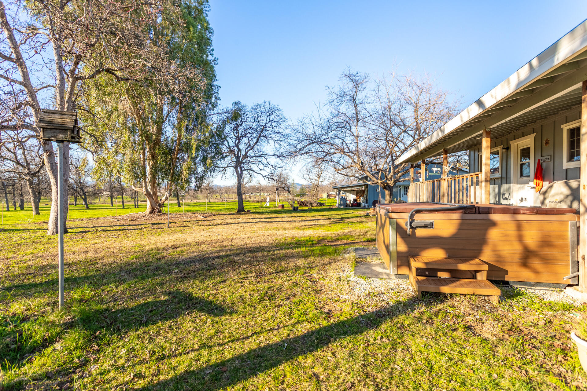 11670 Homestead Lane Redding, CA 96003 - Photo 25 of 41 IMG_8447-HDR