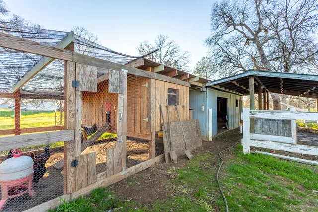 $400,000 | 11670 Homestead Lane, Redding, CA 96003