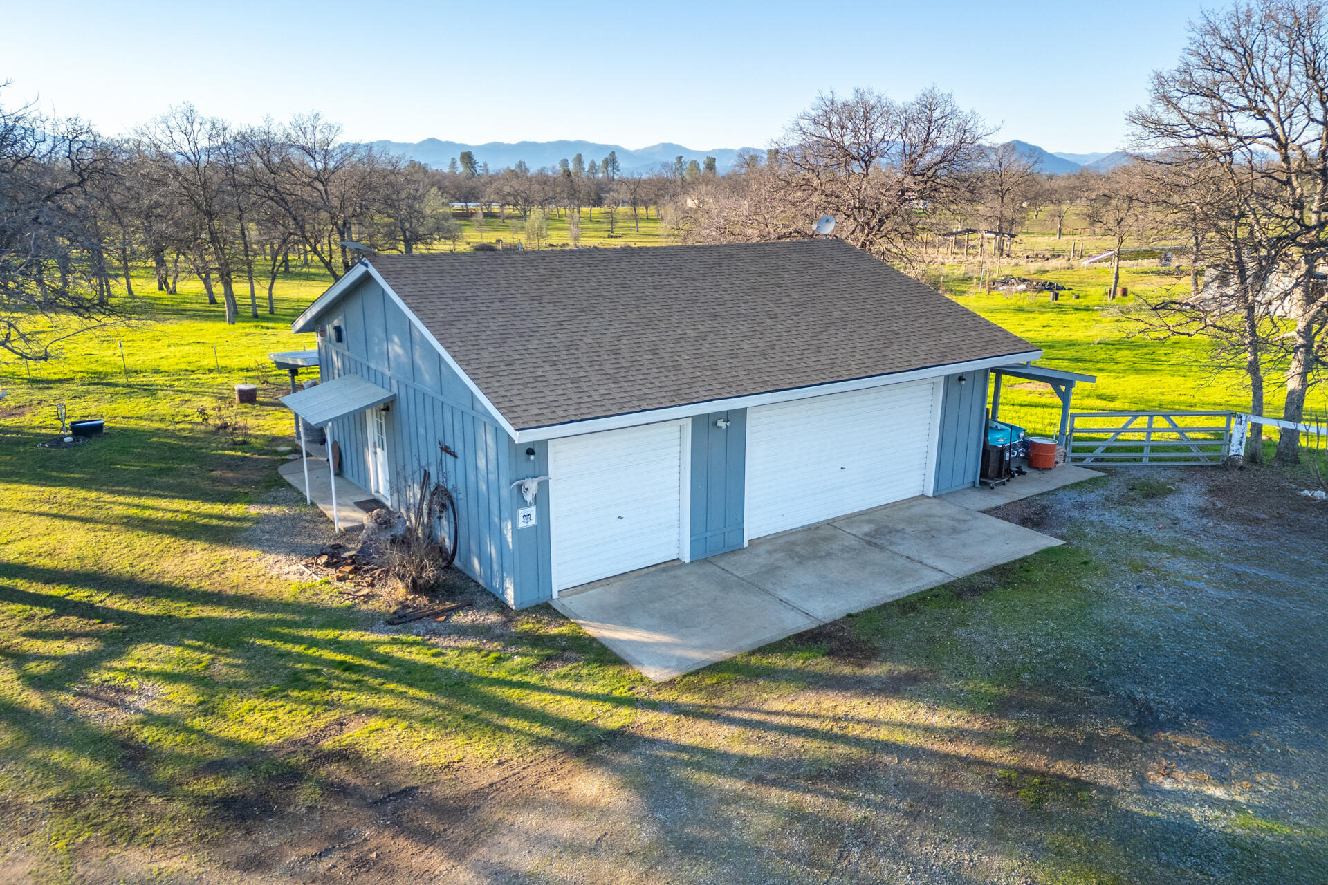 11670 Homestead Lane Redding, CA 96003 - Photo 8 of 41 DJI_0310-HDR