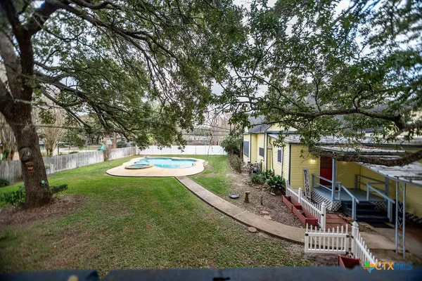 $389,000 | 407 Robinson Street, Edna, TX 77957