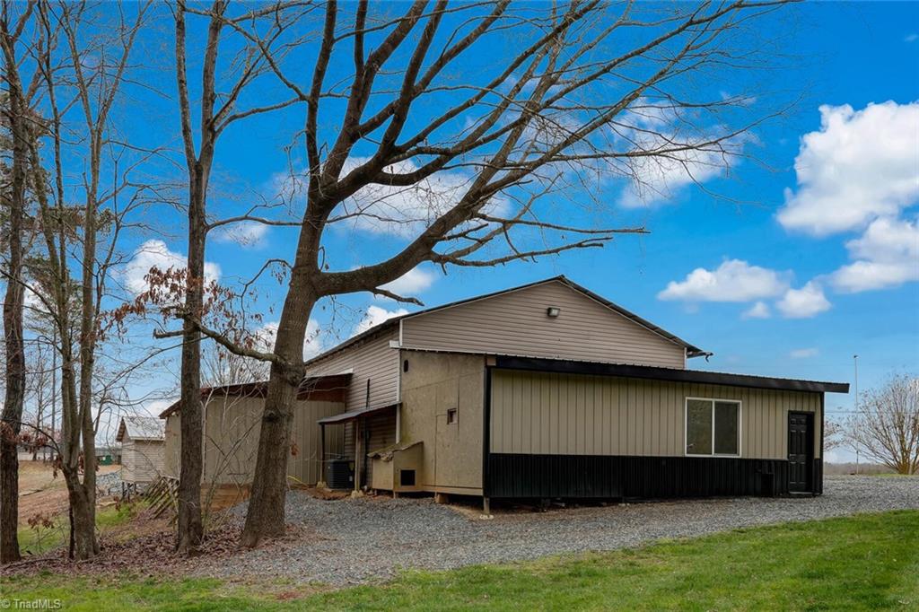 421 Aspen Road Reidsville, NC 27320 - Photo 40 of 49 Gallery Image 40