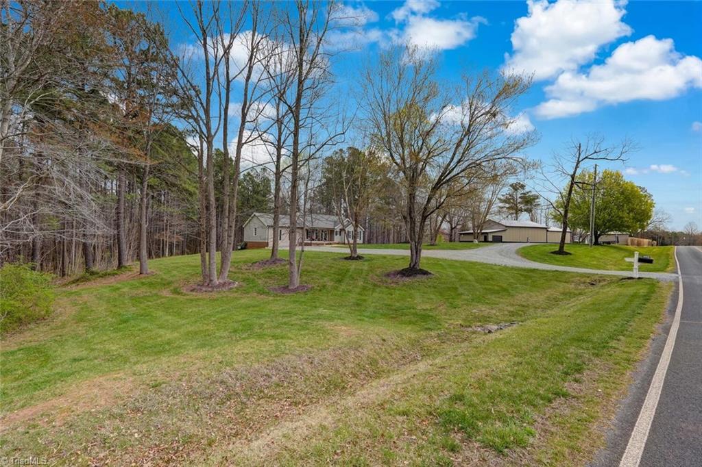 421 Aspen Road Reidsville, NC 27320 - Photo 8 of 49 Gallery Image 8