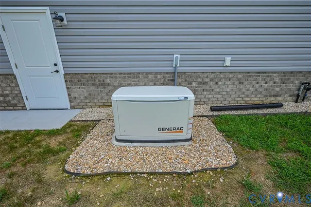 a view of porch with a backyard