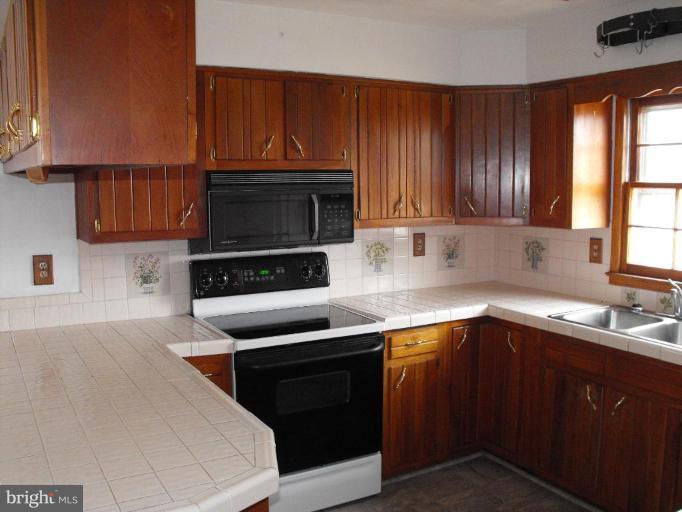1451 Keysville Road South Keymar, MD 21757 - Photo 5 of 9 Kitchen