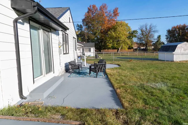 $199,000 | 932 South Lombardy Drive, South Bend, IN 46619