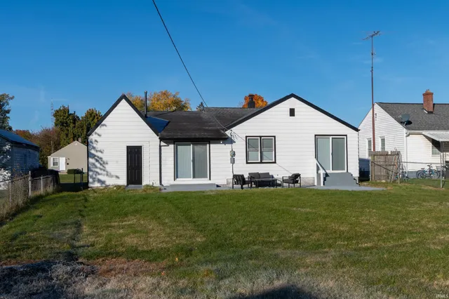 $199,000 | 932 South Lombardy Drive, South Bend, IN 46619