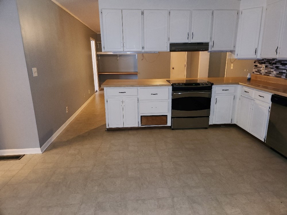 2232 Denton Road Dothan, AL 36303 - Photo 2 of 28