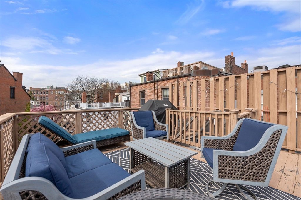 40 Chestnut Street, Unit 2 Boston, MA 02129 - Photo 18 of 26