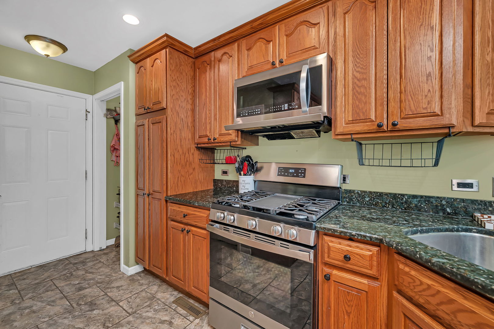 307 West Main Street Gardner, IL 60424 - Photo 8 of 35