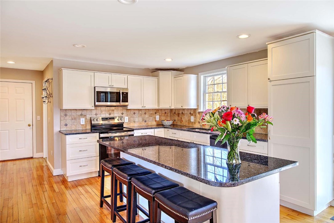 59 Intrepid Lane Jamestown, RI 02835 - Photo 11 of 36