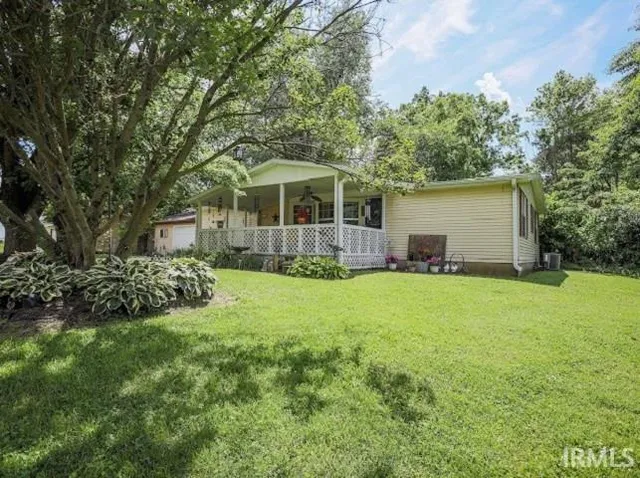 $190,000 | 760 South 6th Street, Mitchell, IN 47446