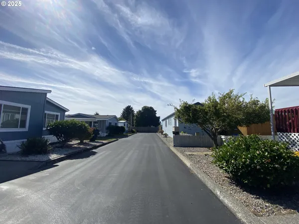 $159,500 | 98042 West Benham Lane, Unit 15, Brookings, OR 97415