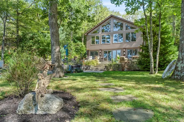 $1,199,900 | 178 Canal Road, Wurtsboro, NY 12790