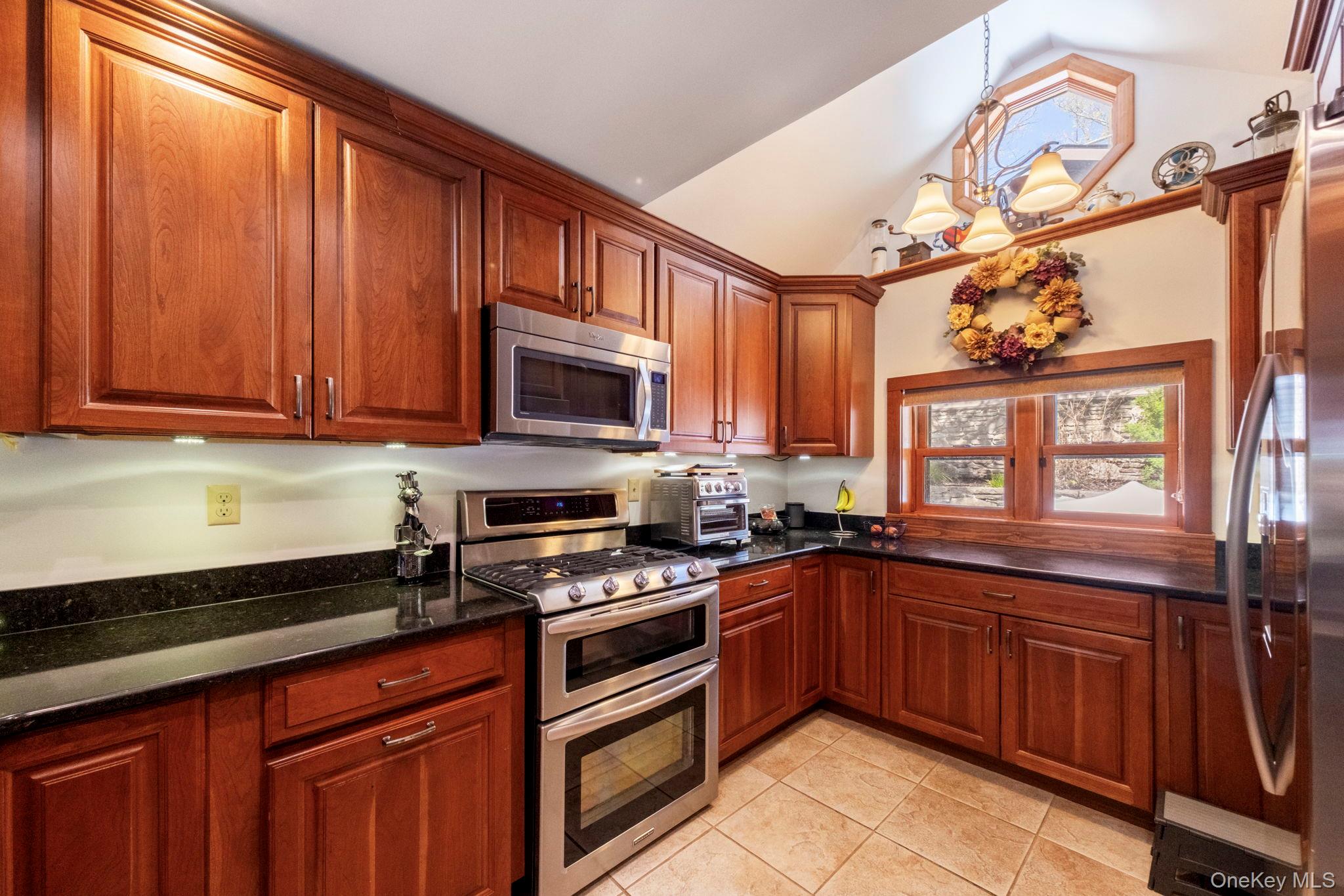 178 Canal Road Wurtsboro, NY 12790 - Photo 7 of 50