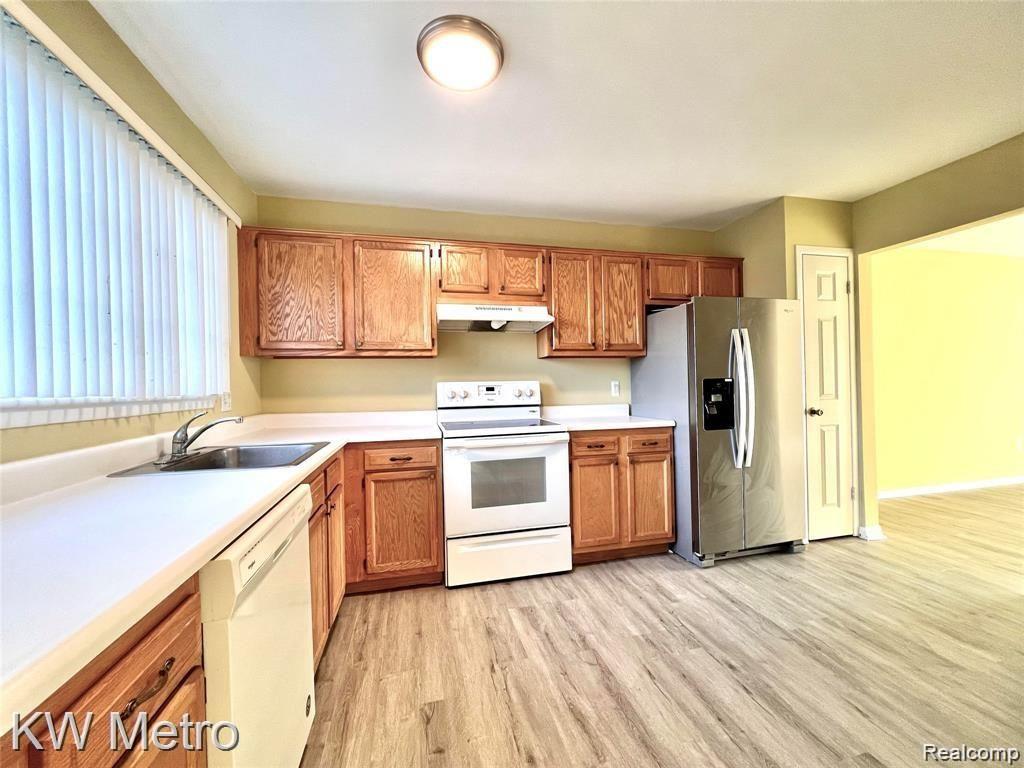32238 West 12 Mile Road, Unit 114 Farmington, MI 48334 - Photo 5 of 17