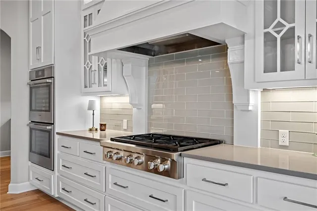 $1,275,000 | 9259 Deer Run Street, Lenexa, KS 66220