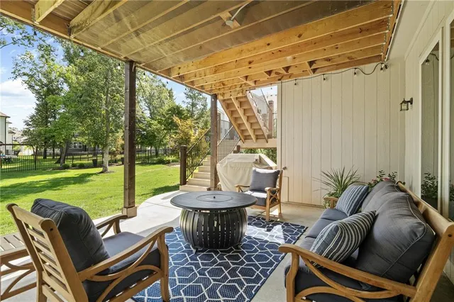 $1,300,000 | 9259 Deer Run Street, Lenexa, KS 66220