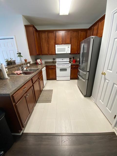 236 Westbrooke Road Summerville, SC 29486 - Photo 8 of 19 Kitchen