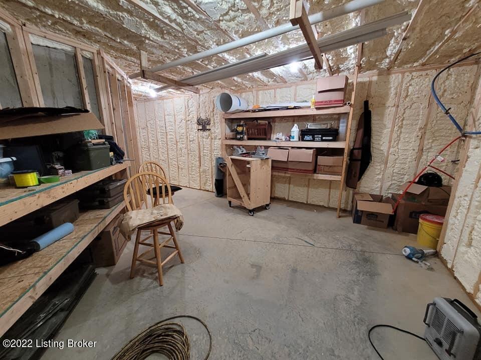 2438 Tom Harris Road Carrollton, KY 41008 - Photo 70 of 81 Tom Harris panic room pic2