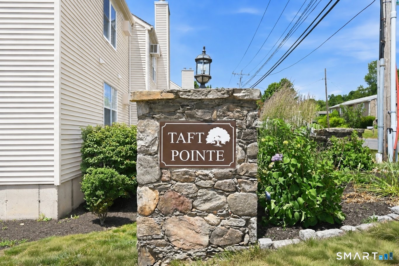 10 Taft Pointe, Unit 8 Waterbury, CT 06708 - Photo 2 of 26