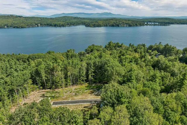 $1,350,000 | 37 Stern Castle, Unit 33, Laconia, NH 03246
