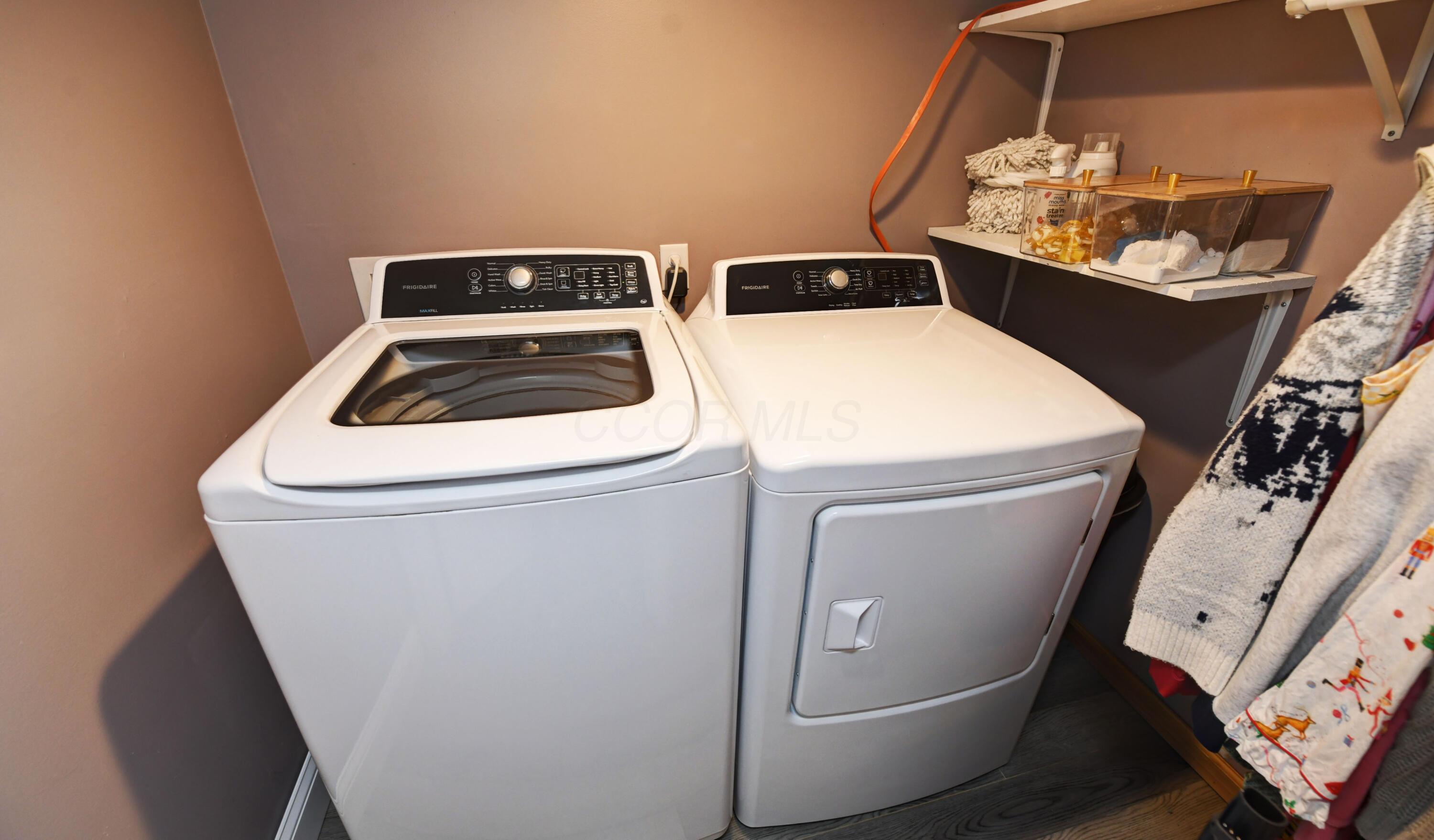 531 Richards Road Columbus, OH 43214 - Photo 28 of 45 Laundry