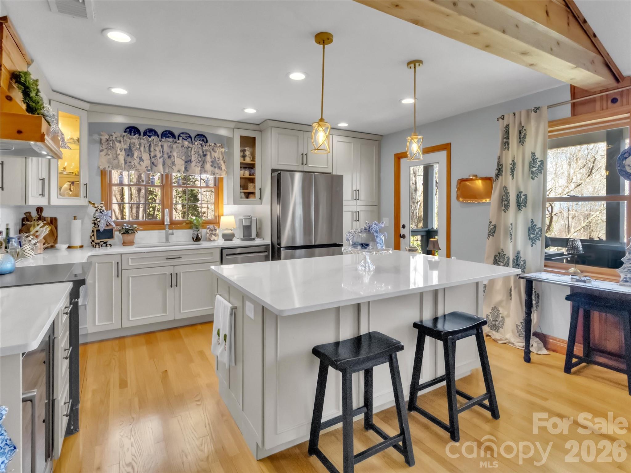 297 Ridge Road Waynesville, NC 28786 - Photo 8 of 47 Gallery Image 8