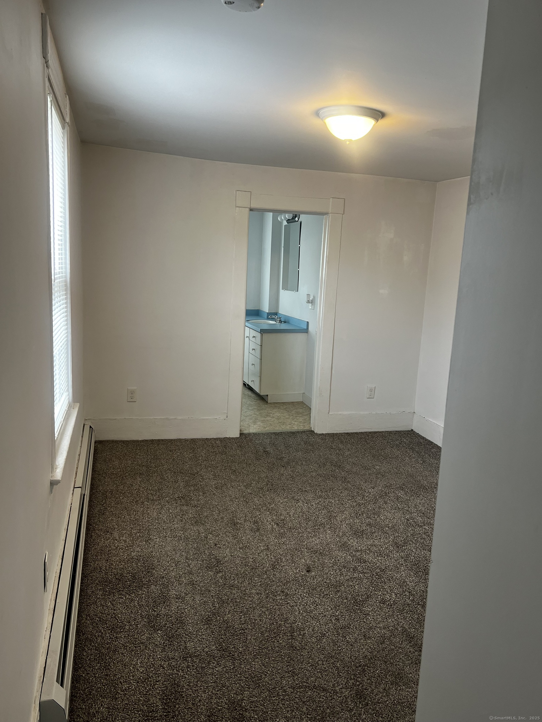 1 Farnsworth Street, Unit 2 New London, CT 06320 - Photo 19 of 21