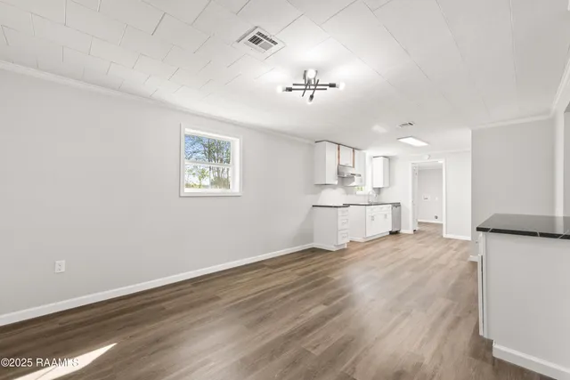 $195,000 | 717 Beverly Street, New Iberia, LA 70560