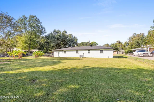 $195,000 | 717 Beverly Street, New Iberia, LA 70560