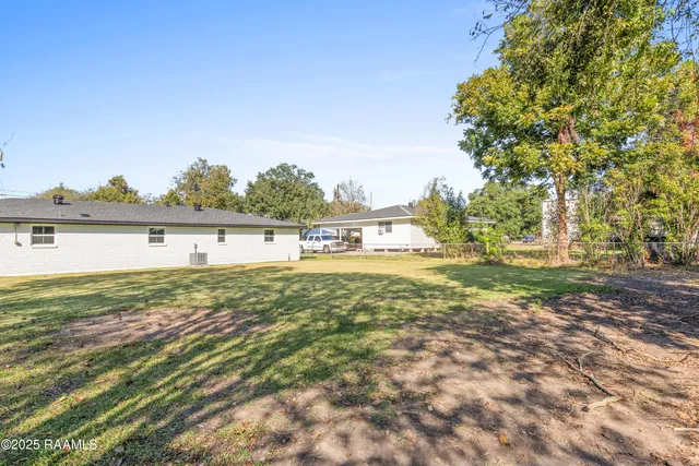 $195,000 | 717 Beverly Street, New Iberia, LA 70560