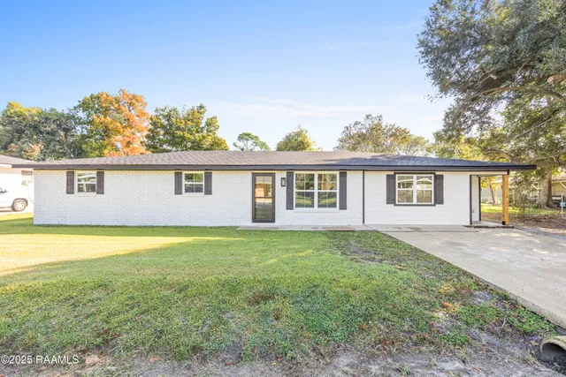 $195,000 | 717 Beverly Street, New Iberia, LA 70560