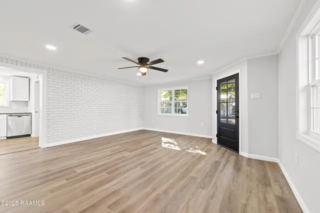 $195,000 | 717 Beverly Street, New Iberia, LA 70560