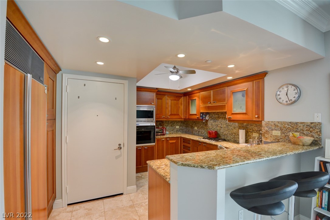 2777 Paradise Road, Unit 902 Las Vegas, NV 89109 - Photo 3 of 18