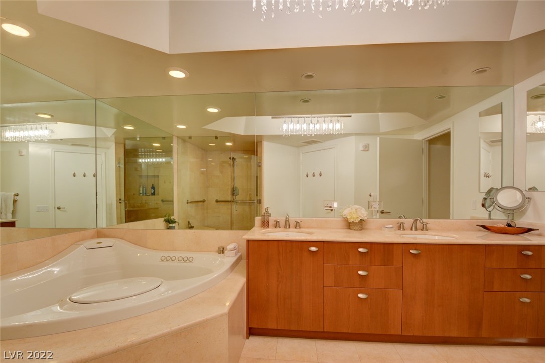2777 Paradise Road, Unit 902 Las Vegas, NV 89109 - Photo 7 of 18