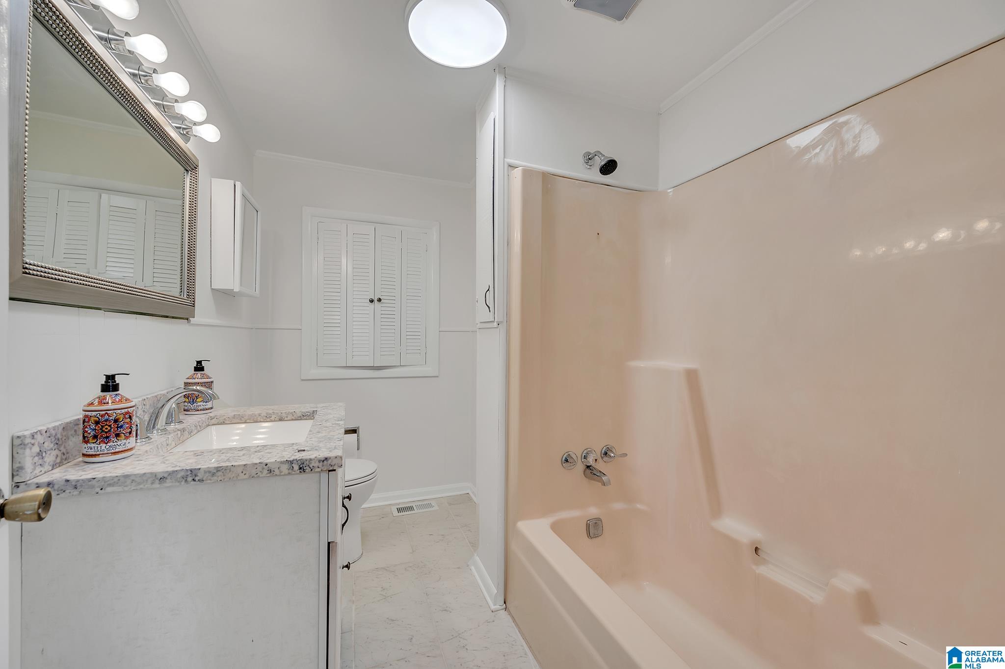 613 Belview Street Bessemer, AL 35020 - Photo 5 of 22