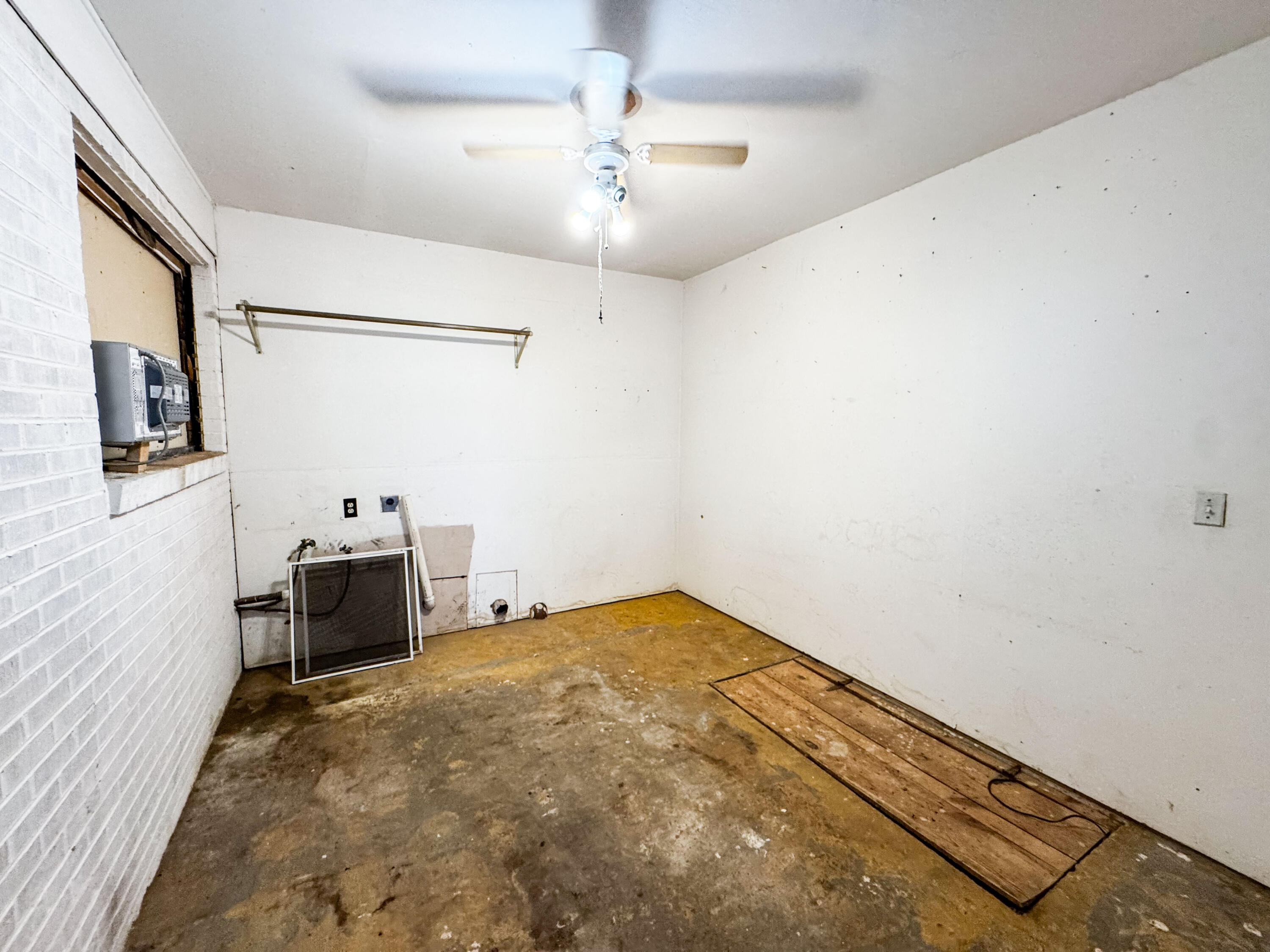 733 East 13th Street Littlefield, TX 79339 - Photo 12 of 15