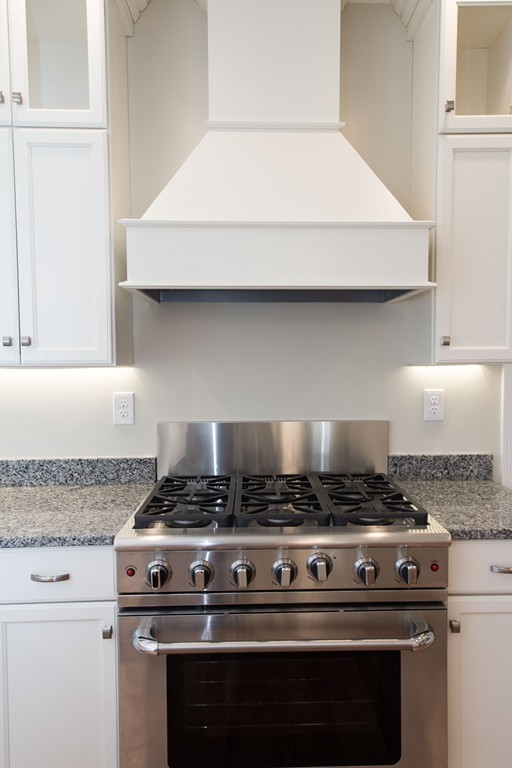 26 College Road Burlington, MA 01803 - Photo 5 of 30 Gallery Image 5