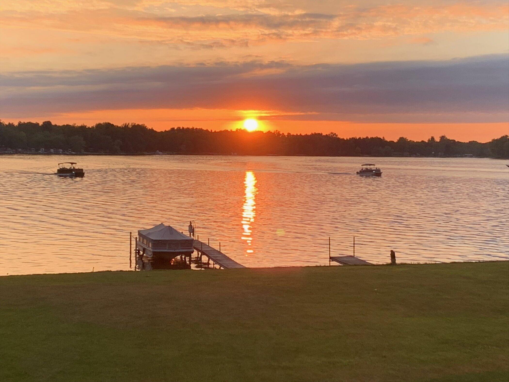 85970 Gaertig Drive Decatur, MI 49045 - Photo 55 of 57 55-Decatur Sunset 2