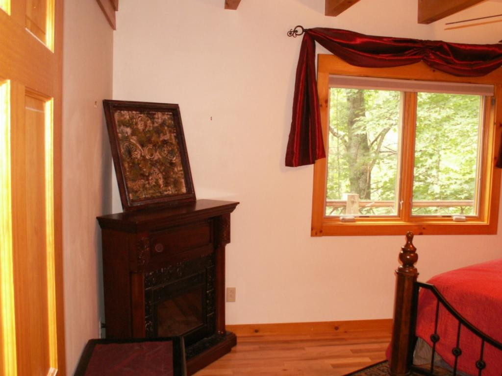 563 Cove Ridge Road Butler, TN 37640 - Photo 10 of 36 MASTER W WINDOW VIEW