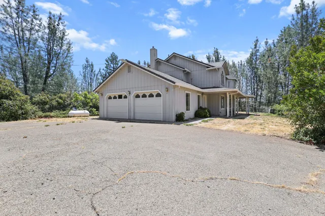 $440,000 | 17328 Broken Ridge Road, Bella Vista, CA 96008