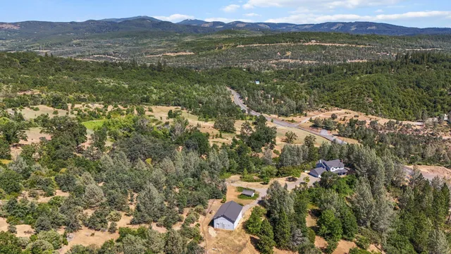 $440,000 | 17328 Broken Ridge Road, Bella Vista, CA 96008